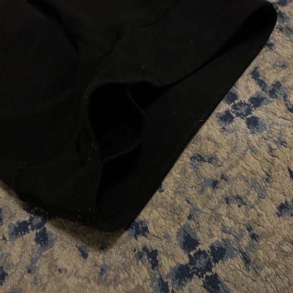Lululemon Black 3/4 length leggings - Picture 4 of 4